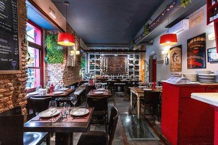 Restaurante Taberneros – Taberna de vinos en centro Madrid