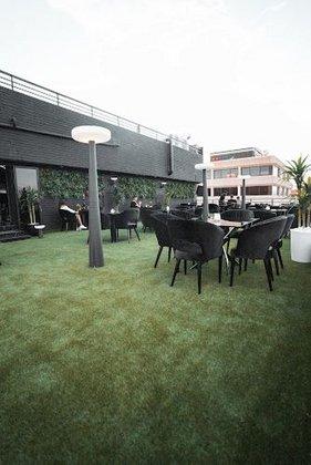 Kokó Blvck restaurante coctelería tetería
