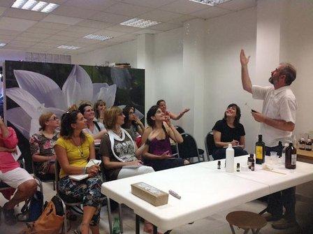 INSTITUTO DE AROMATERAPIA INTEGRADA E.S.B.
