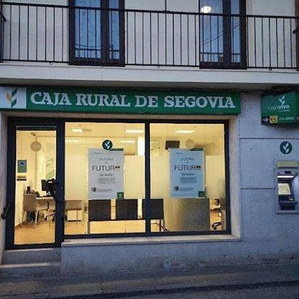 Cajaviva Caja Rural - Carbonero el Mayor