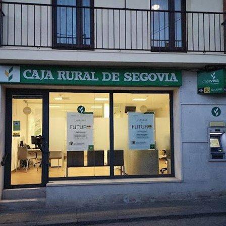 Cajaviva Caja Rural - Carbonero el Mayor