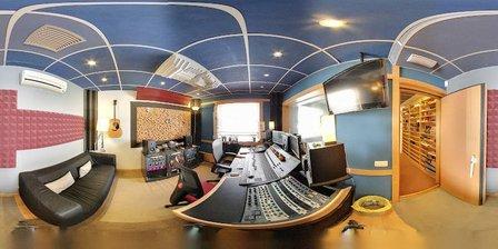 Playground Estudio S.L.