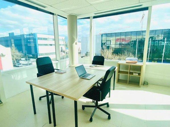 LC Business Center