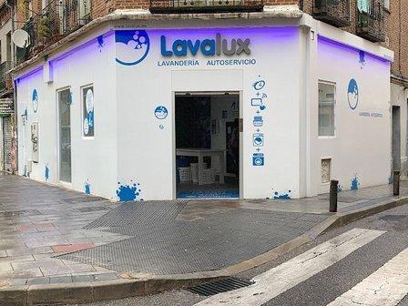 Lavandería Autoservicio Lavalux Madrid