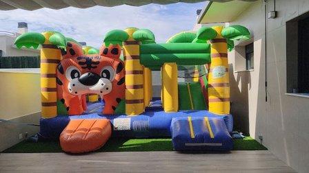 CASTILLOS HINCHABLES Alquiler UN CASTILLO EN TU JARDÍN
