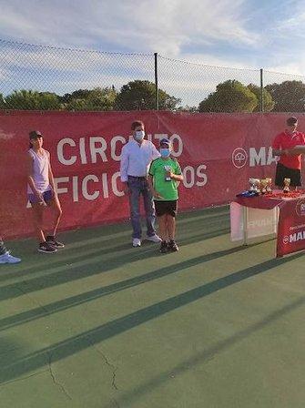 Los Alcores, pistas deportivas