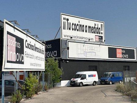 COCINAS INNOVA / Somos FABRICANTES de Cocinas a medida de máxima calidad y económicas, hacemos tu proyecto sin compromiso