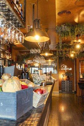 Salterius y su Cantina