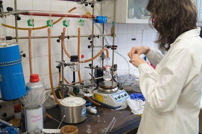 Faculty of Pharmacy - UAH