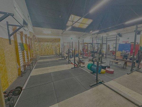Forjando Atletas | Gimnasio de Halterofilia, Powerlifting, Calistenia y Tiro con Arco.