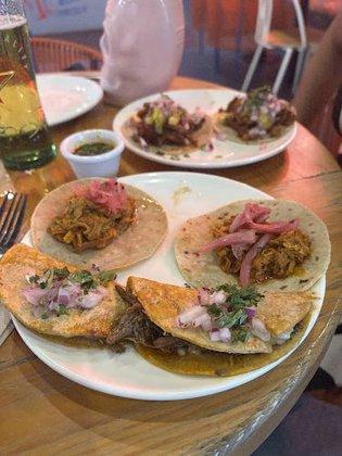 Gracias Padre - El Luchador - Restaurante Mexicano