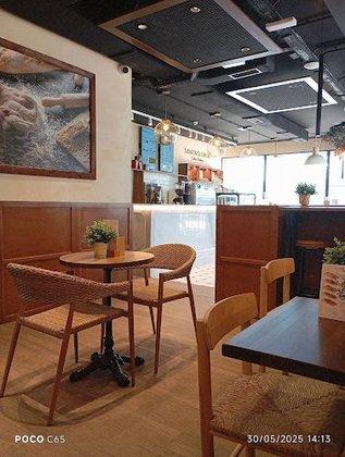 Santagloria Coffee & Bakery