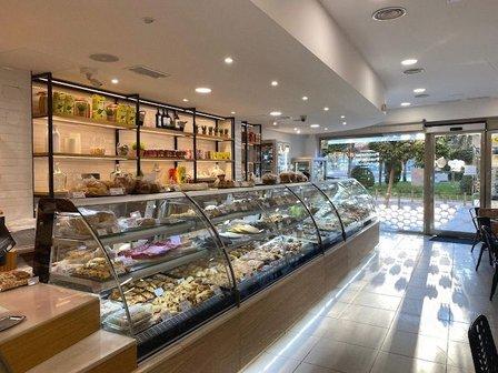 Los Reyunos. Pastelerías, Panaderías, Cafeterías - Sucursal Pradillo