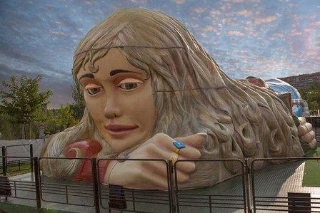 Giant Woman Replica