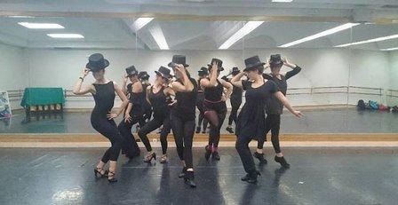 ESCUELA DE DANZA DUQUE