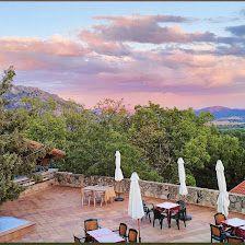 Cafetería🥇| Pastelería | Terraza | Café de la Paz La Sierra | Mataelpino