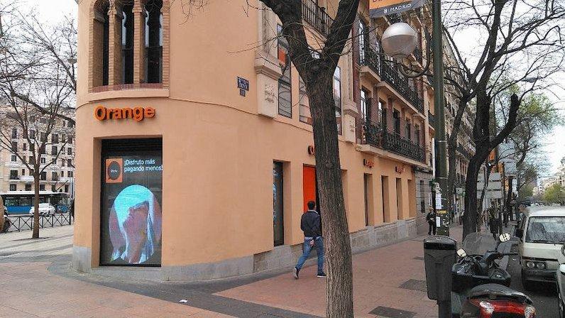 Orange