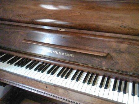 Afinador de pianos Luis Meyerhans