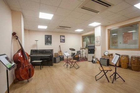 Taller de Músicos y Artes Plásticas