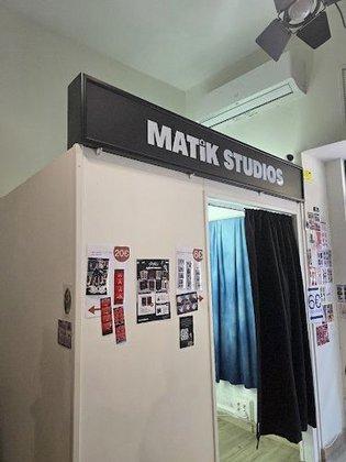 Matik Studios Self Photo Studio