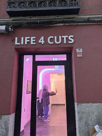 Life4cuts