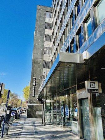 Deutsche Bank Wealth Management