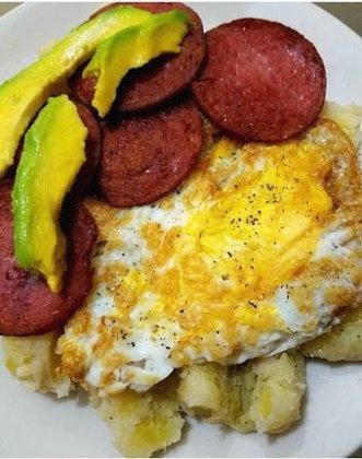 BAR RESTAURANTE. DOMINICAN TROPICAL