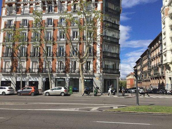 Rossellimac Retiro Madrid - Apple Authorised Reseller y Servicio Técnico Autorizado