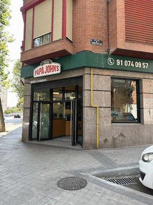 Papa Johns Pizza
