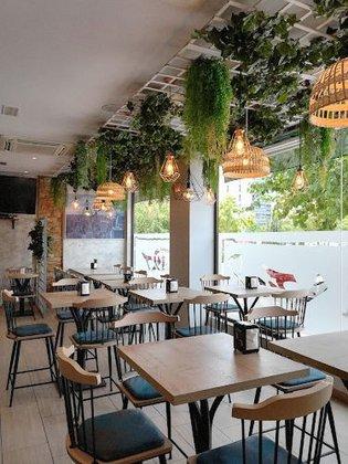 Bar DejaVu Kebab Rivas