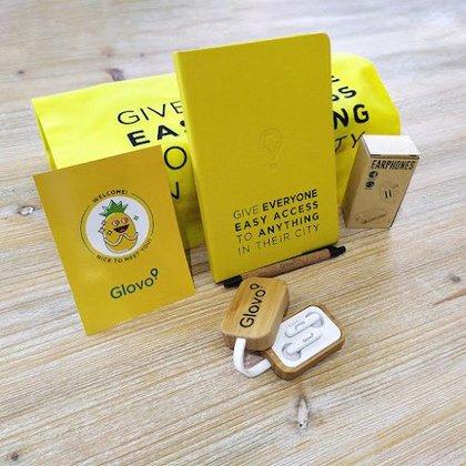 TEXTILO | Madrid | Oficina Comercial: Merchandising personalizado para Empresas, Welcome Packs para Empresas