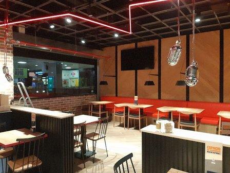Foster's Hollywood