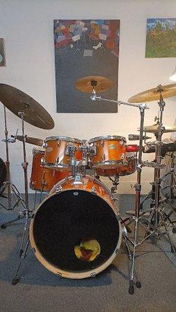 CLASES DE BATERIA CON EDGAR MARTÍNEZ