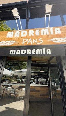 Madremia Pans