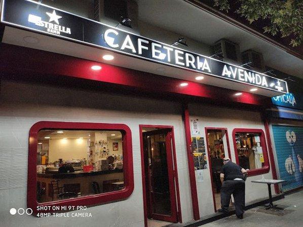 CAFETERÍA AVENIDA