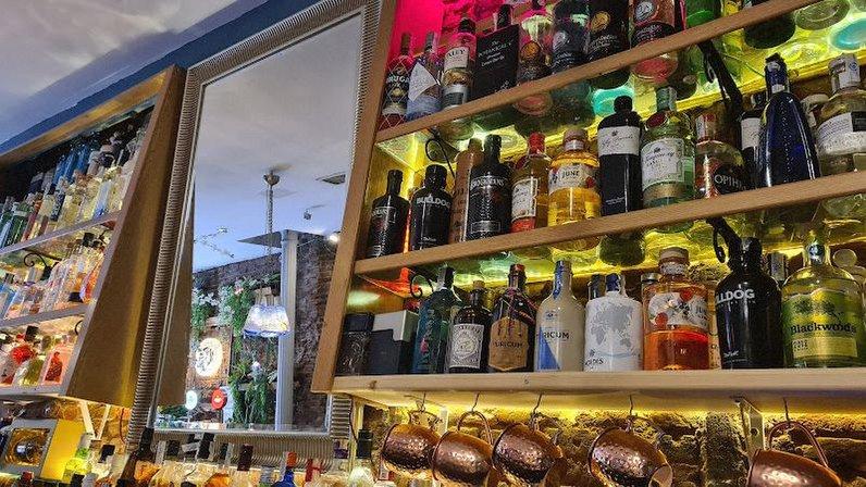 La Pasa Gin Bar Restaurante