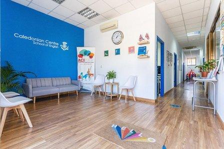 Academia Ingles - Caledonian Centre