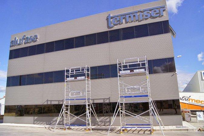 Alufase, S.A. | Andamios de aluminio, torres móviles y plataformas de acceso personalizadas
