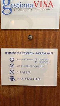 Gestiona Visa, tramitación y gestión de visados, legalizaciones de documentos.