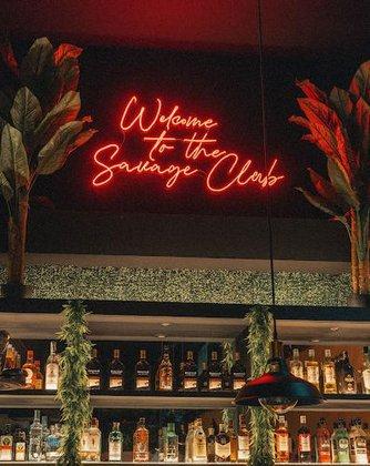 Lounge Savage Club