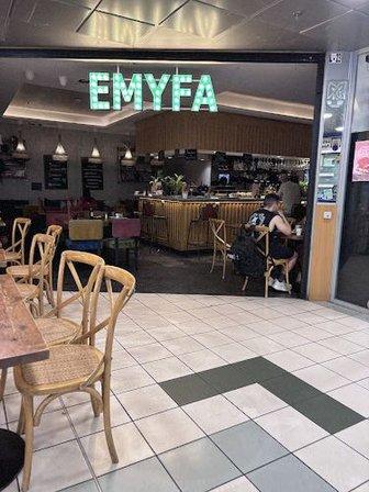 Emyfa café bar