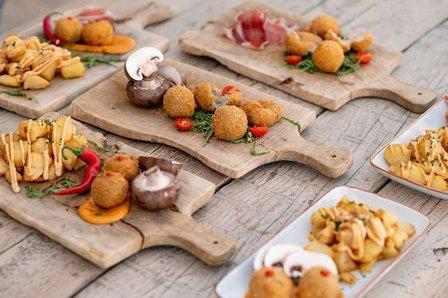 Bravas y croquetas a domicilio - Bravetas