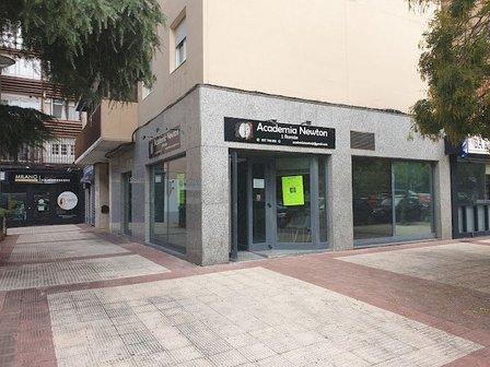 Academia Newton-J. Román