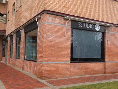 Estudio 44