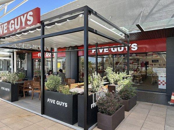 Five Guys Burgers and Fries Madrid Heron Diversia
