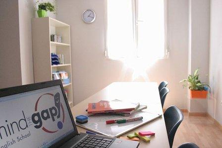 Mind the Gap Inglés School