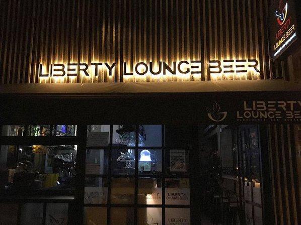 Liberty Lounge Beer Cervecería