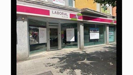 LABORAL Kutxa Mostoles - Constitucion