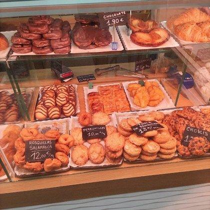 Panadería y pastelería EDU (Hernández Rivas)
