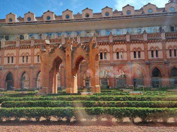 Comillas Cantoblanco